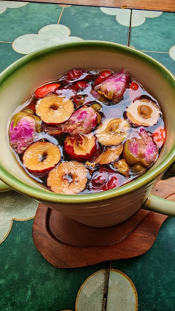 Vietnamese herbal tea in Hoi An